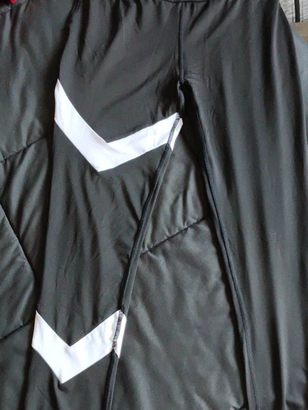 Black Athletic Leggings with White V Chevron Accents S